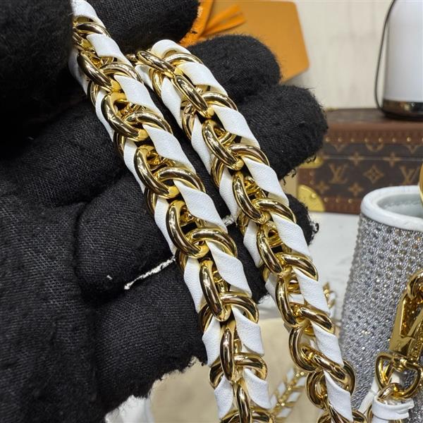 2026120164339237 870